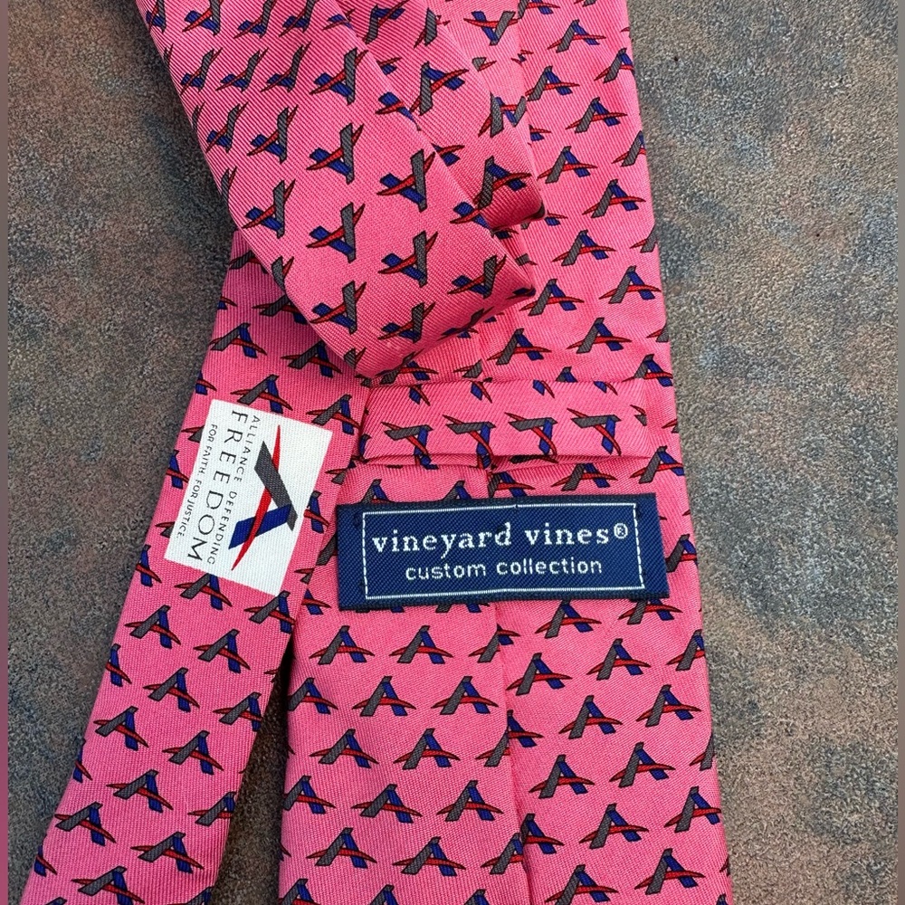 Vineyard Vines Custom Collection Mens Tie Alliance Defending Freedom